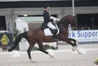 Strassen: Bart Veeze rijdt naar winst in Grand Prix kür featured image