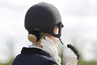 Isabell Werth nooit meer zonder cap te paard featured image