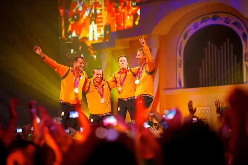 Huldiging Oranje springteam in HHH