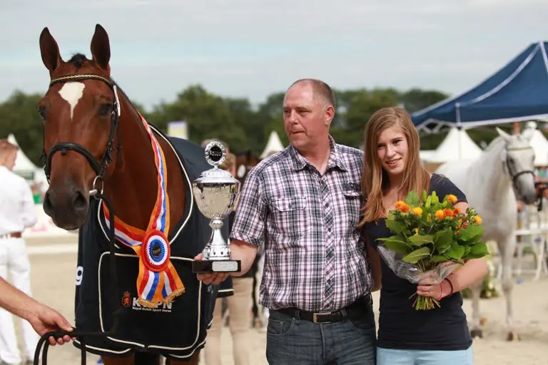 Endelin kampioen bij springmerries featured image