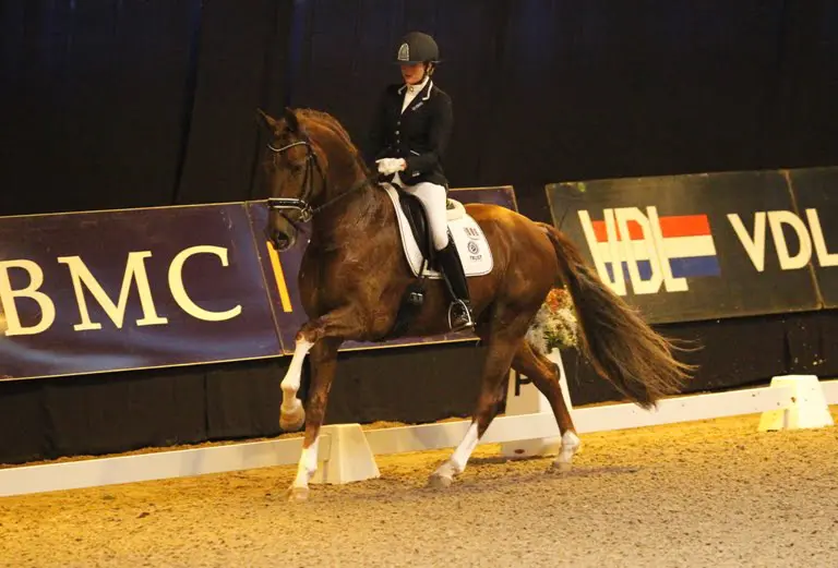 Charmeur met Emmelie Scholtens