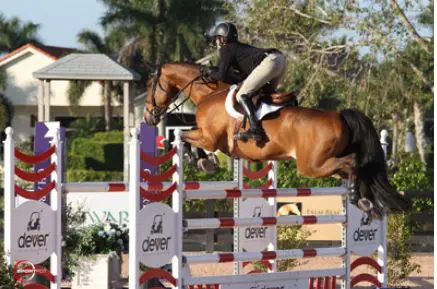 Jordan MacPherson zegeviert in zware 1,50m-proef featured image