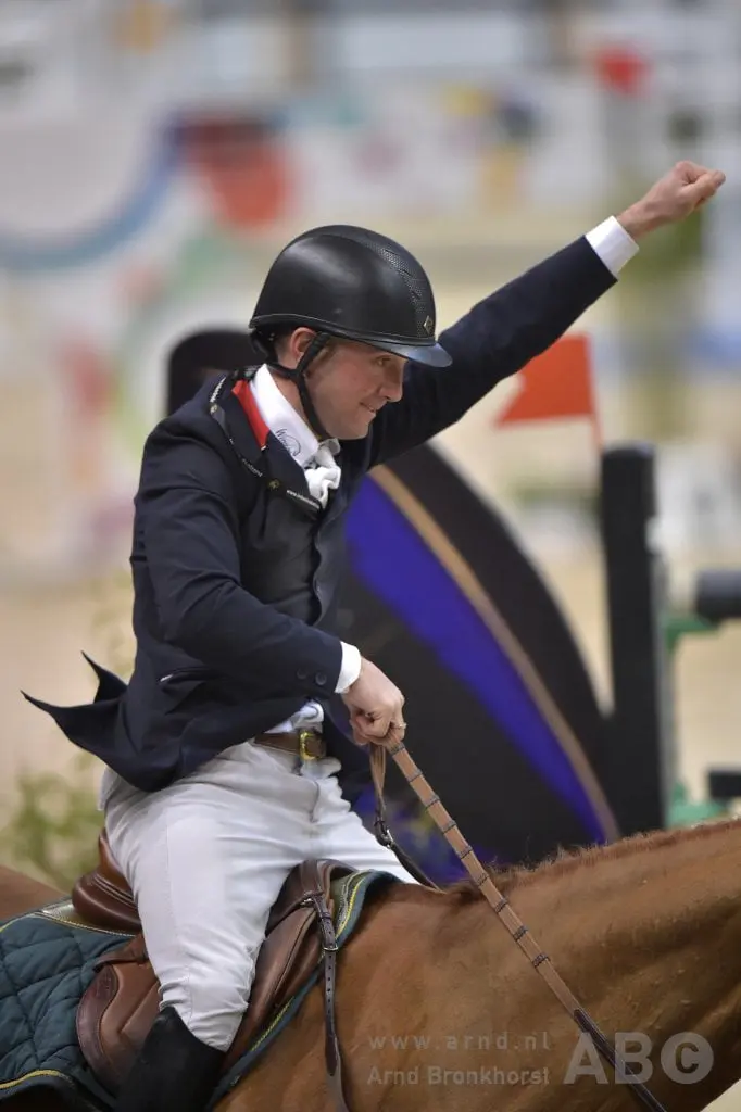 Joe Clee stuurt Ferrari SFN naar het podium featured image