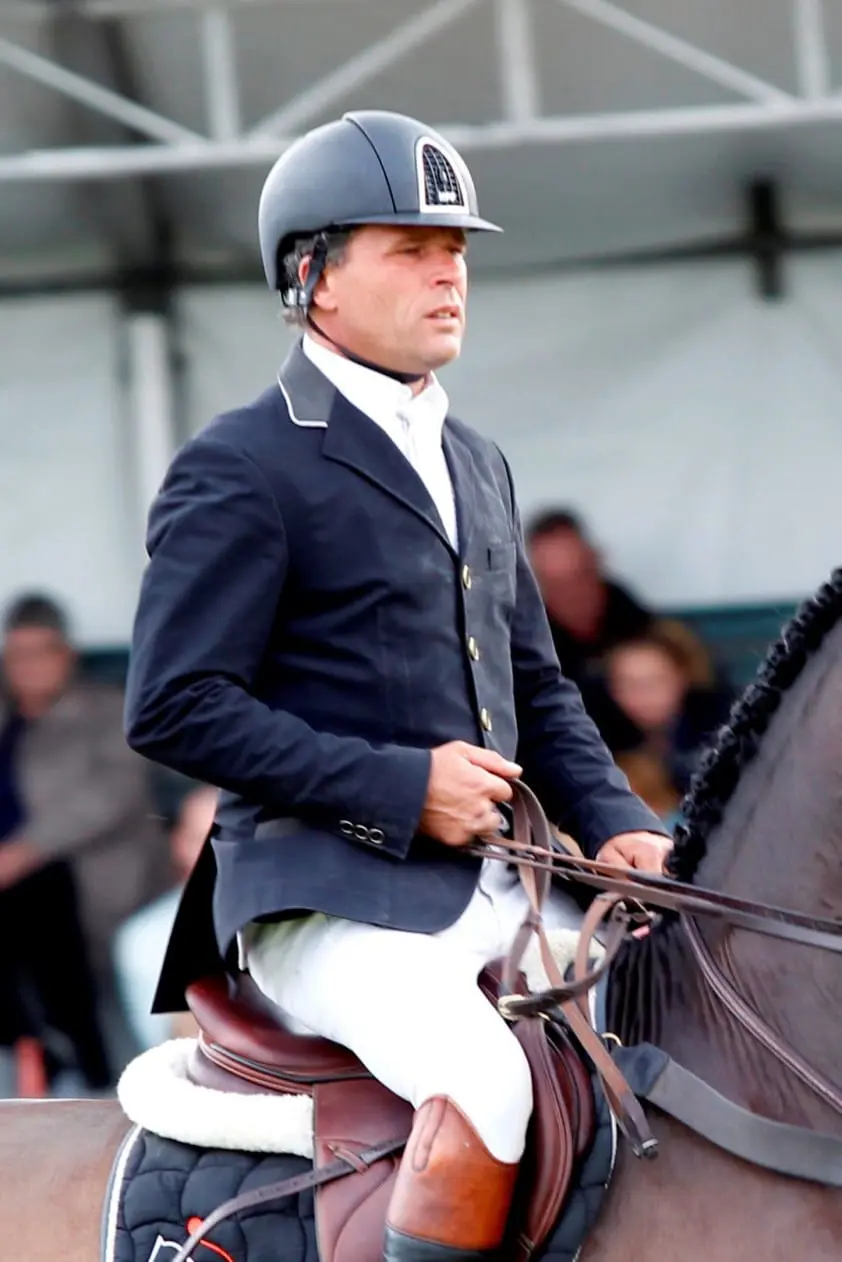 Henk van de Pol naar overwinning Medium Tour featured image