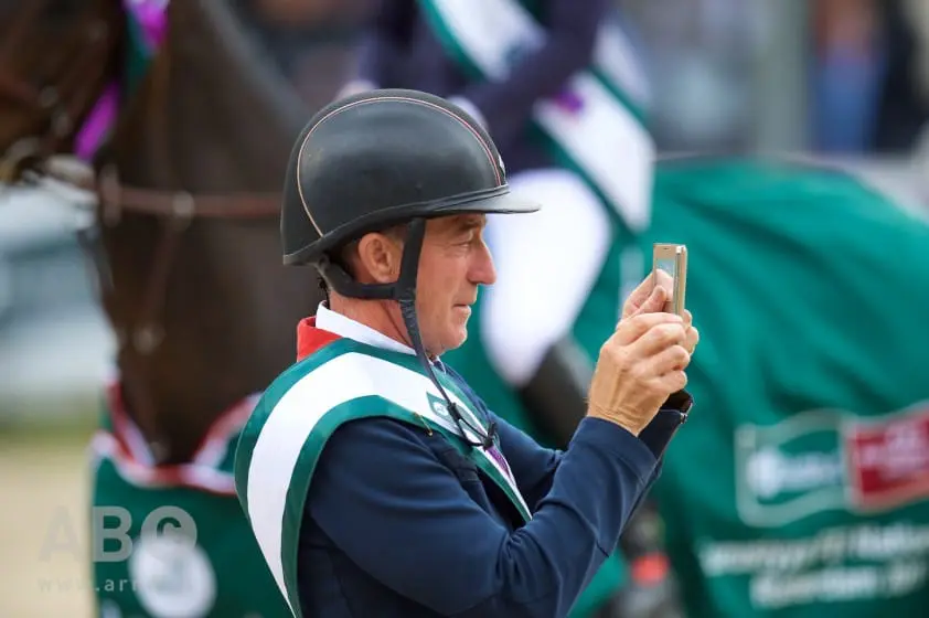 Michael Whitaker ongenaakbaar in 1.50 m featured image