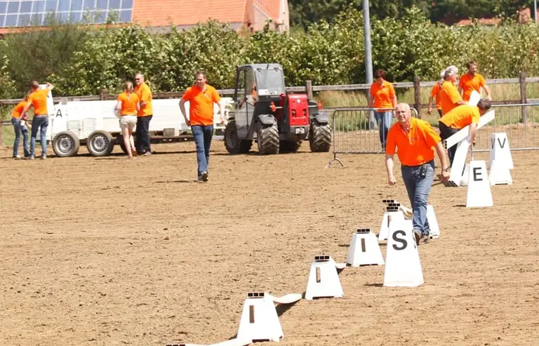 Tweede Kamer stemt voor vrijwilligersdruktoets: regeldruk ook in hippische sector verlaagd featured image