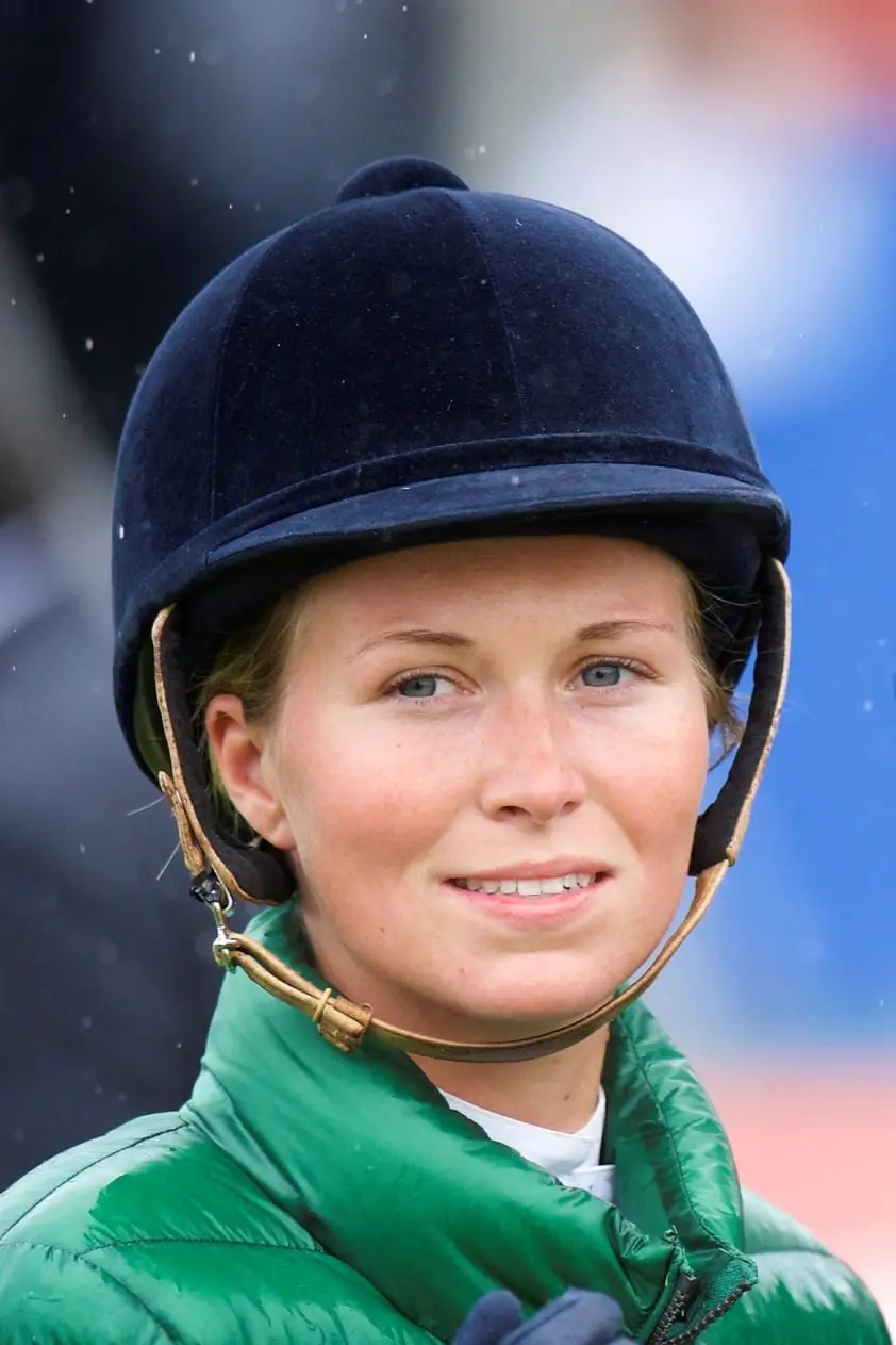 Stefanie van den Brink oppermachtig in 1.45m featured image