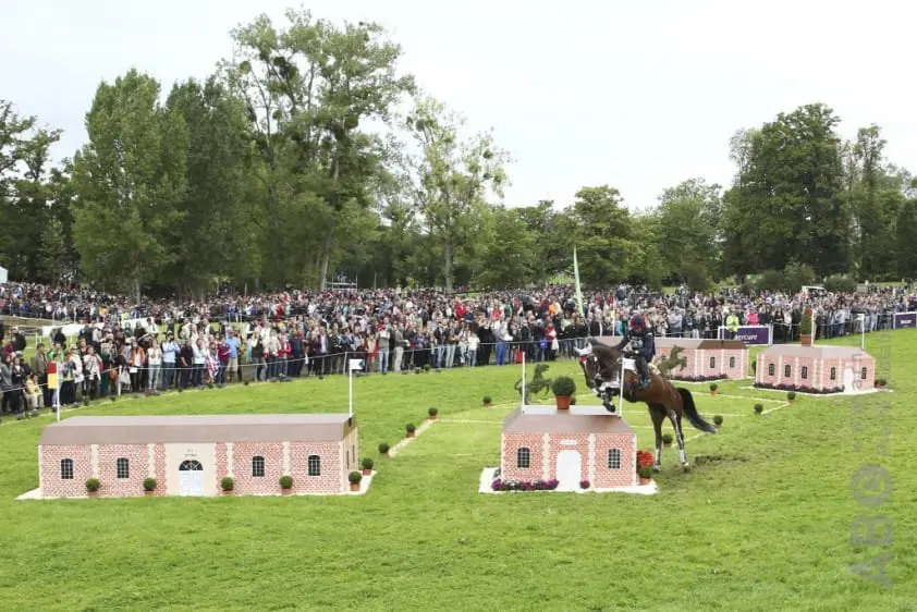 Gerdine Frens aan de leiding in Young Riders kampioenschap featured image