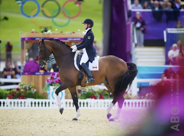 Ashley Holzer start voortaan onder Amerikaanse vlag featured image
