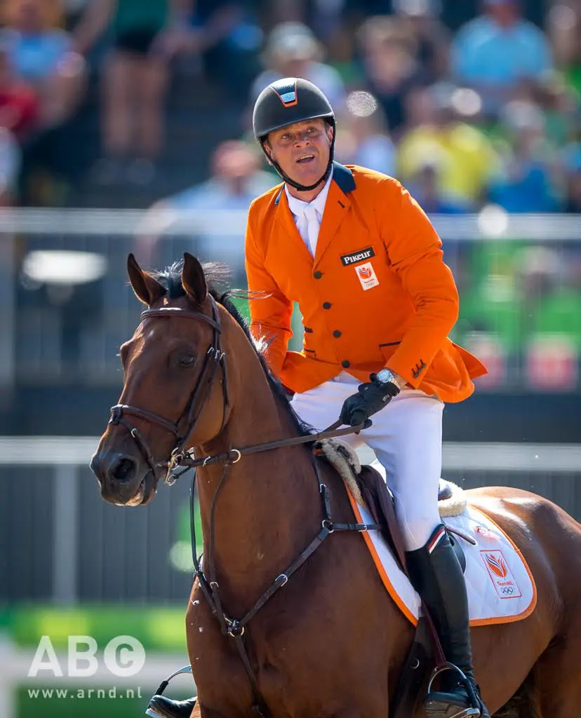 Jeroen Dubbeldam met Zenith weer in topvorm en winnen Grote Prijs Samorin featured image