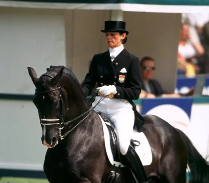 Tineke Bartels, Coby van Baalen en Rien van der Schaft terug in de ring featured image