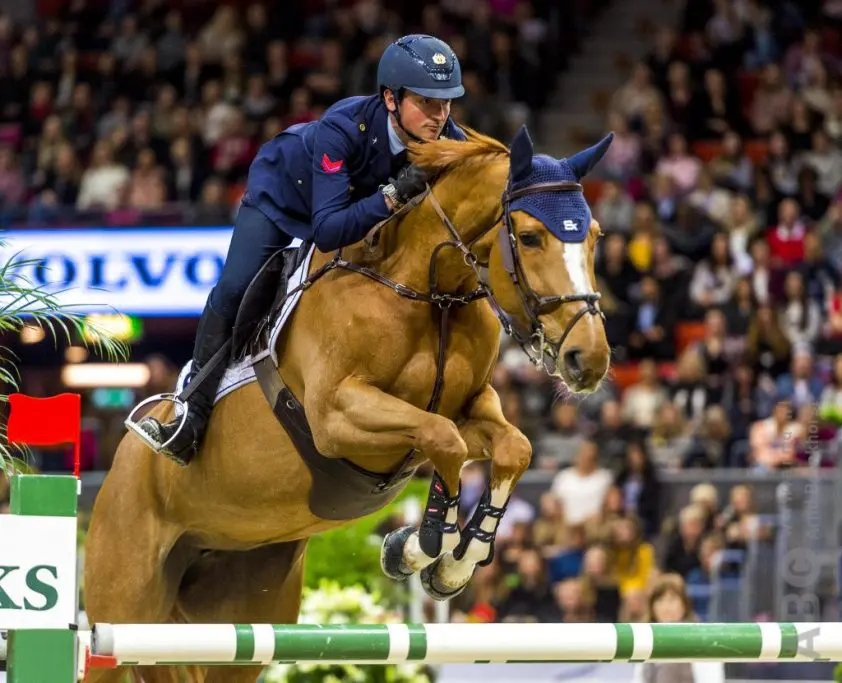 Snelheidsduivel De Luca kaapt overwinning weg voor neuzen van Belgen featured image