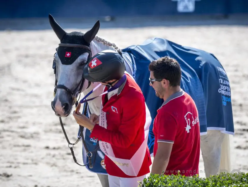 EK Rotterdam In Beeld: individuele finale springen featured image