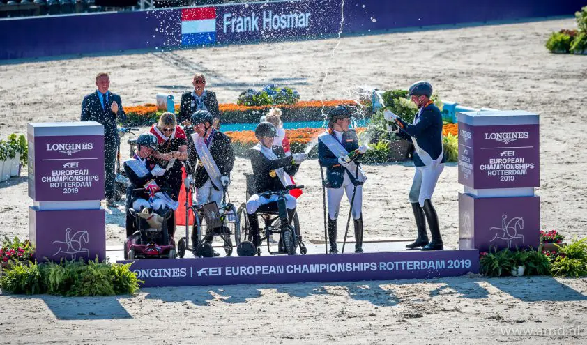 EK Rotterdam In Beeld: Paradressuur in het Kralingse Bos featured image