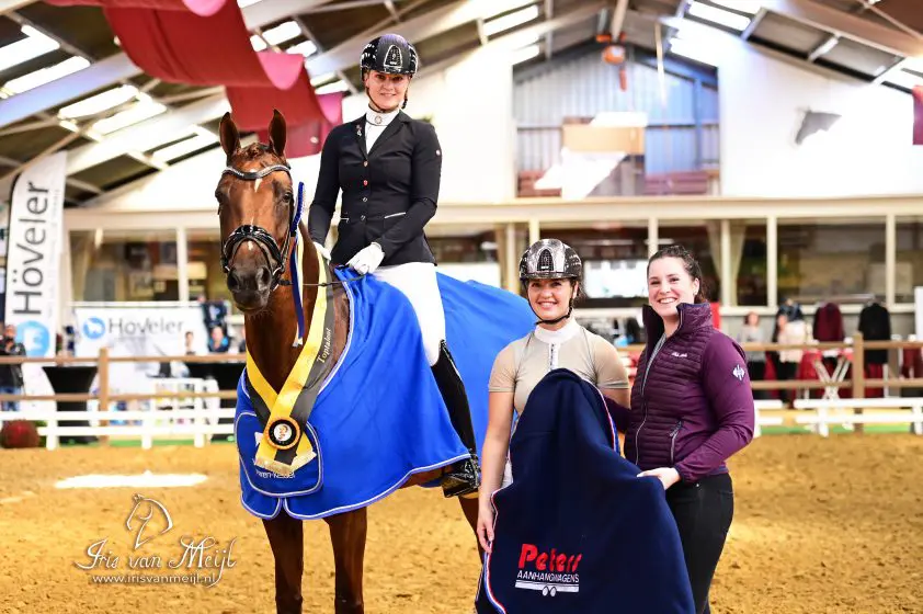 Drie op rij voor Emma van den Hooven en High Hope: ‘Dit paard is echt een knaller’ featured image