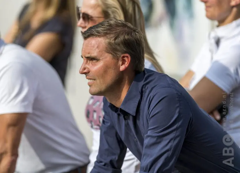 Helgstrand houdt 3-jarige hengsten thuis van 10-dagen test: ‘Te groot risico met EHV-1 virus’ featured image