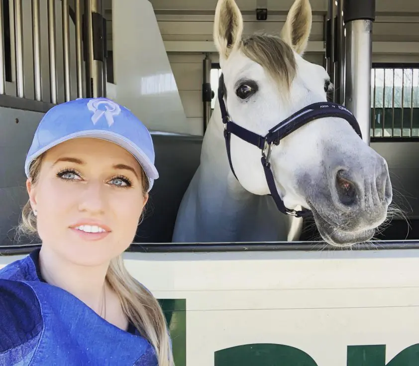 Britt Dekker werkt aan nieuwe paardenfilm featured image