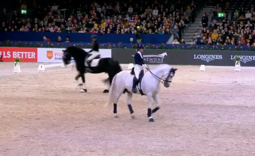 Britt Dekker en Judith Pietersen doen pas de deux in Amsterdam featured image