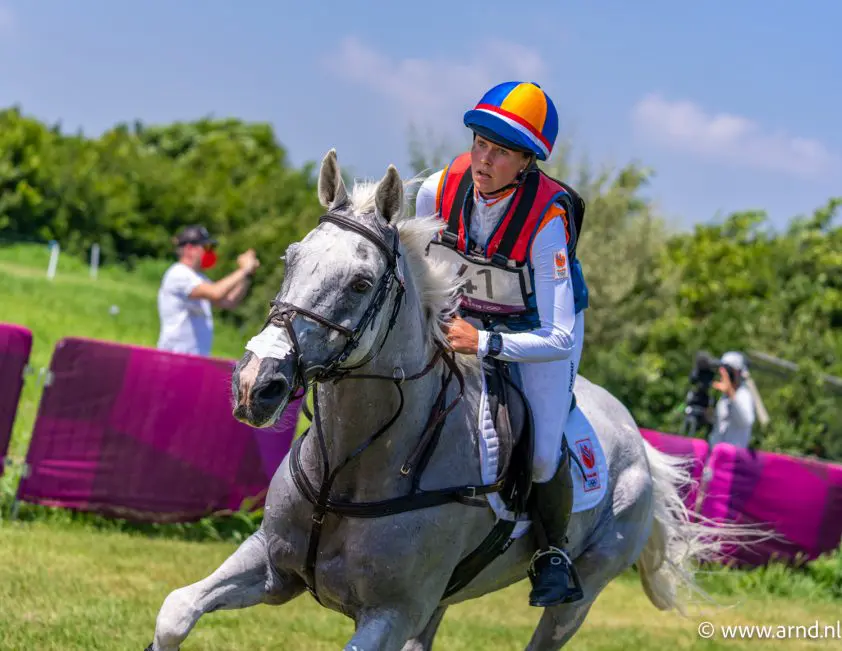 Janneke Boonzaaijer tweede in CCI2* Ströhen featured image