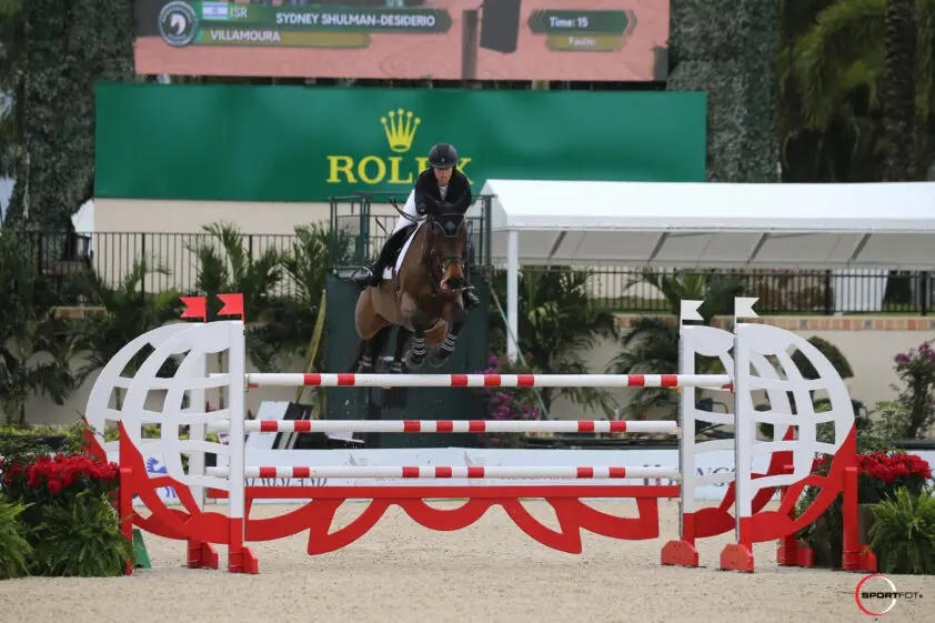 Sydney Shulman start WEF 5 met zege featured image