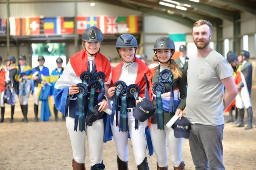 Tweemaal zilver voor Fleur de Geer op wereldbekerwedstrijd studentenruiters in Dublin featured image
