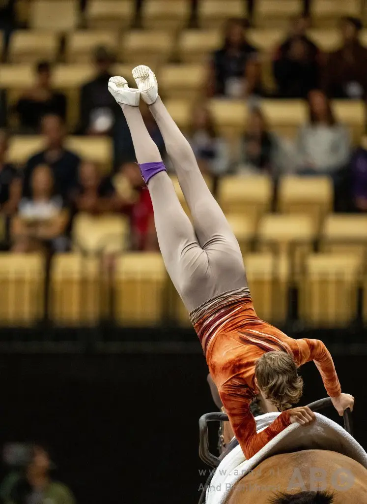 Sam Dos Santos aan de leiding na twee onderdelen bij junioren op EK Bern featured image