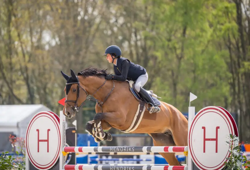 NK Springen: Liv Linssen wint eerste onderdeel Children featured image