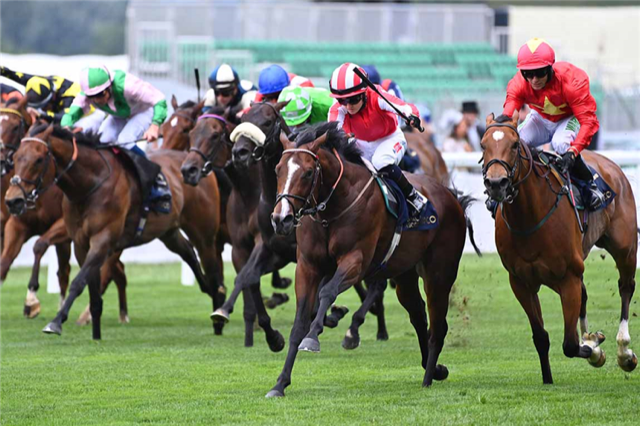 Openingsdag Royal Ascot: eerste vrouwelijke jockey ooit wint King’s Stand Stakes featured image