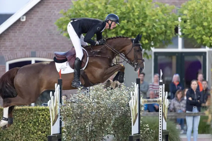 Frank Schuttert derde in 1.50m: ‘Niet alle risico genomen’ featured image