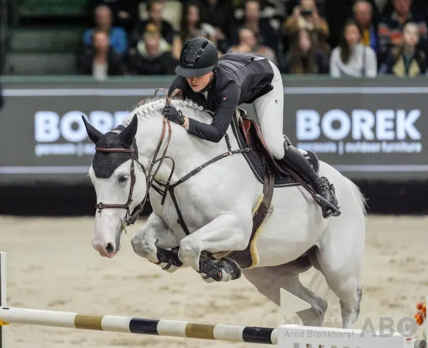 Kim Emmen en Imagine hoeven alleen Philippaerts voor zich te dulden in 1,55m Londen featured image