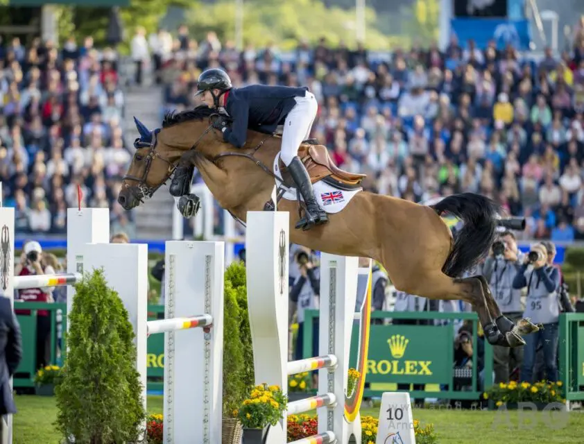 Harry Charles pakt eerste Grote Prijs-zege met Casquo Blue in Doha featured image