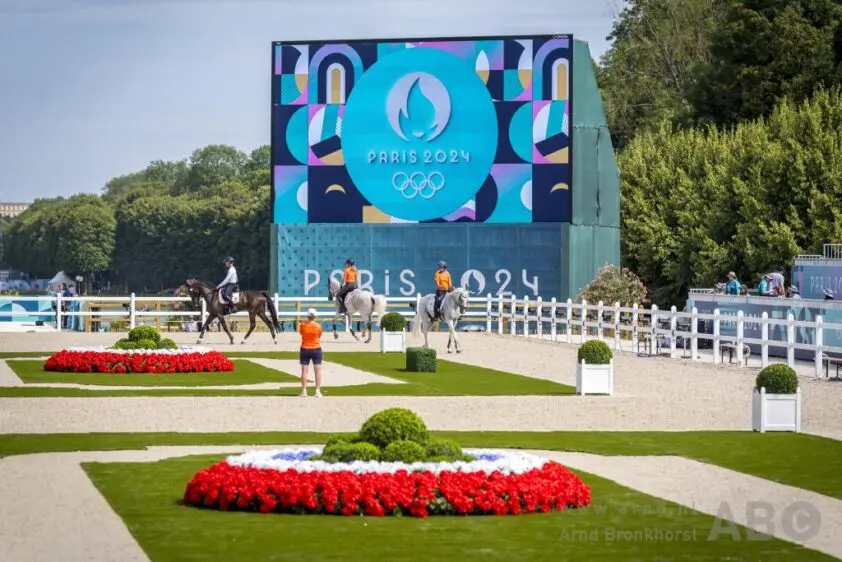 Parijs in Beeld (4): Eventingruiters trainen in de hoofdring featured image