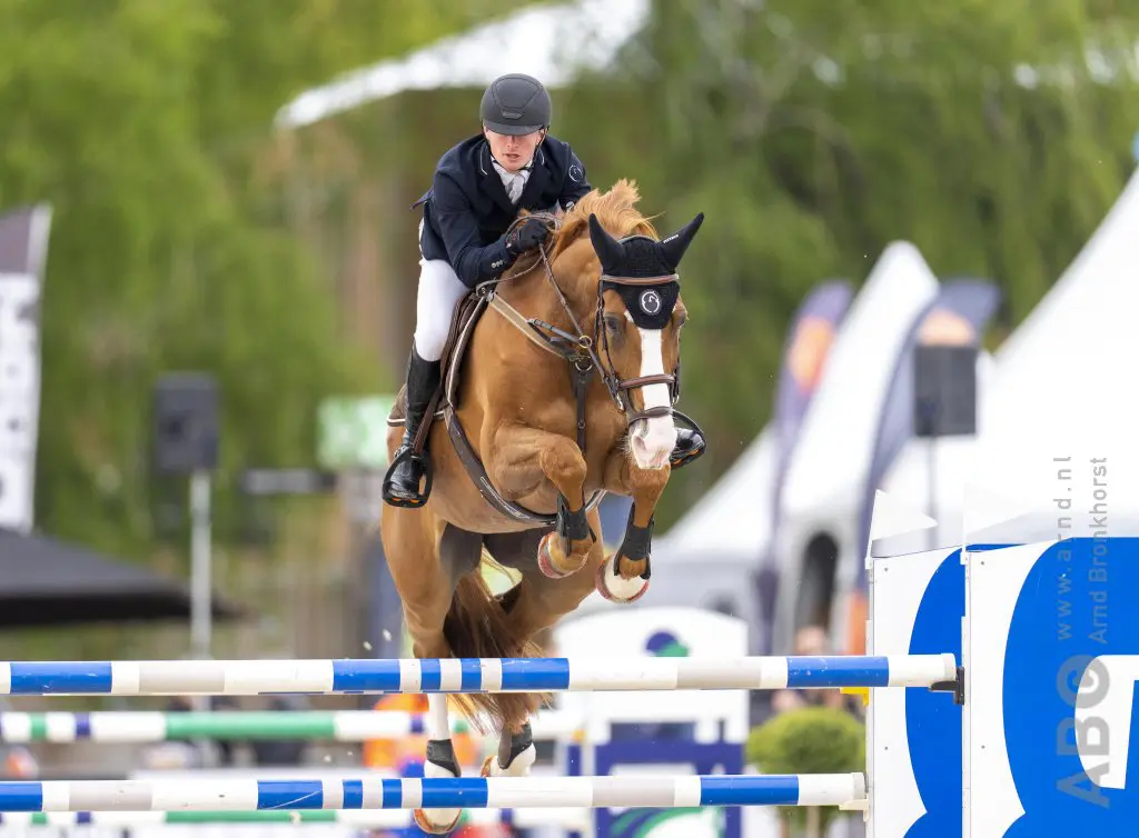 Lars Kuster blijft prijzen pakken in Saint-Tropez featured image