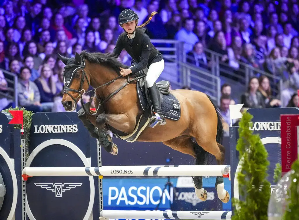 Lieselot Kooremans blijft Mienie Vos voor bij pony’s in Stuttgart featured image