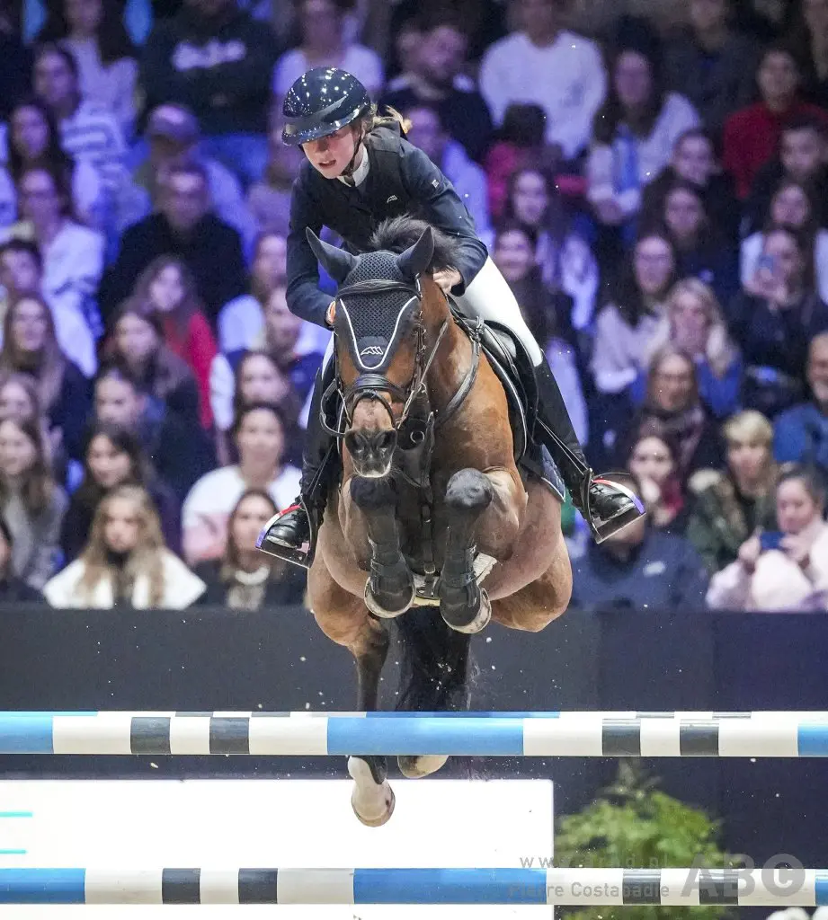 Lieselot Kooremans en Elando van de Roshoeve weer vooraan in FEI Jumping Ponies Trophy featured image