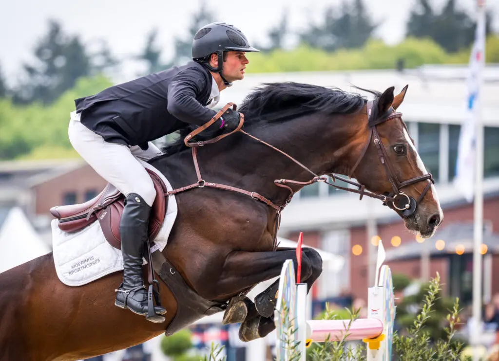 Bas Moerings vierde in 1,50m. Saint Tropez, Epaillard vooraan featured image