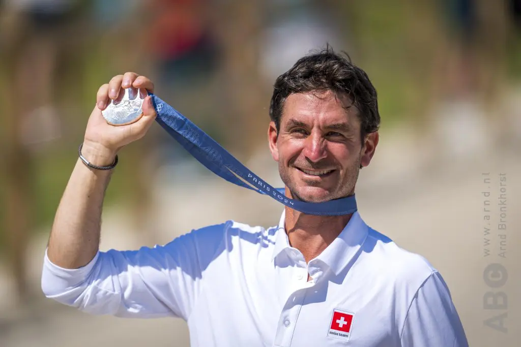 Steve Guerdat geeft update over gezondheid: ‘Nu volledig gefocust op mijn herstel’ featured image