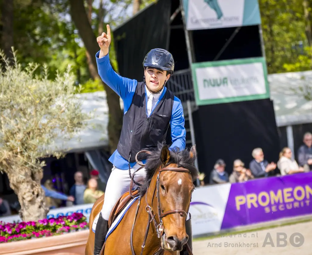 Yves Willems zesde in finale young riders Aken featured image