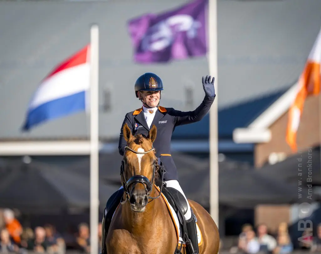 EK Paradressuur: Tweede GOUD voor Rixt van der Horst featured image