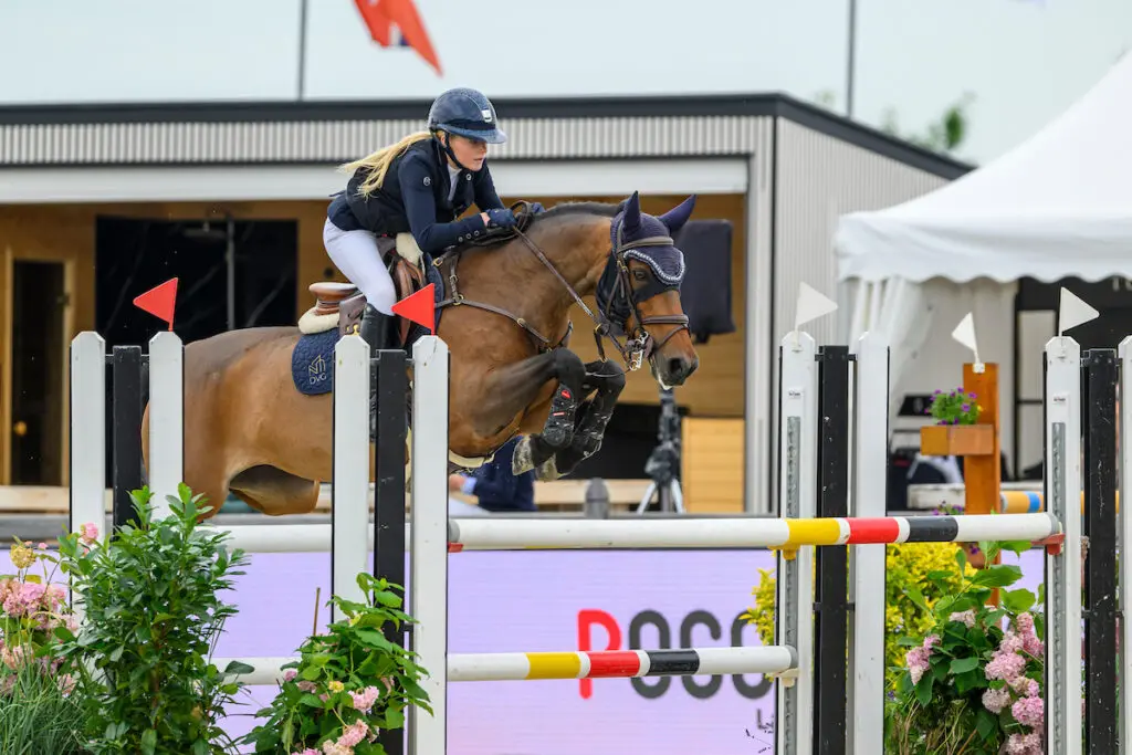 Mienie Vos slaat dubbelslag op Aachen Jumping Youngstars featured image