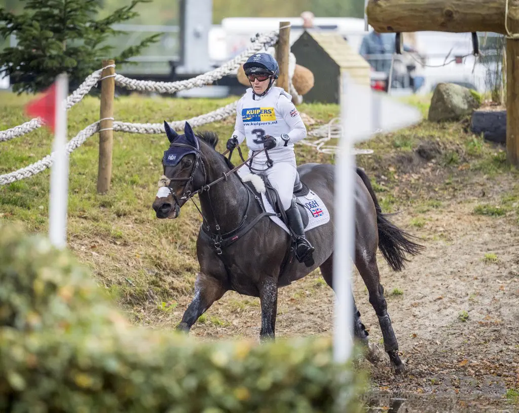 Military Boekelo: Laura Collett toch aan kop, De Blaauw beste Nederlander featured image