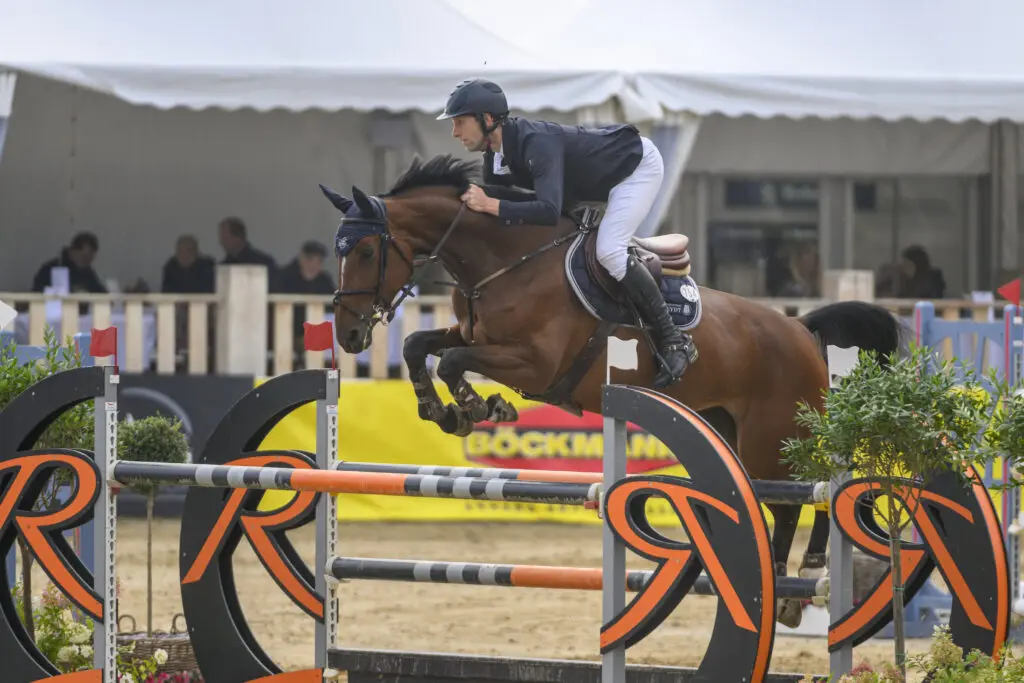 Wilhelm Winkeler in hengstenkeuringscommissie OS featured image