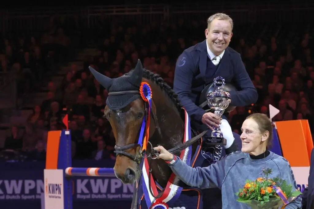 On and On MB oppermachtig in Blom Hengstencompetitie 1,30 featured image