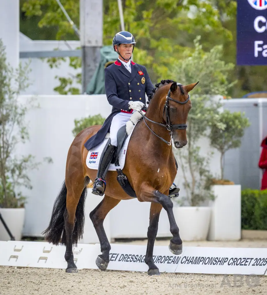 Carl Hester wint Grand Prix CDI Wellington met dik 78%, Bigwood zet stap richting WK-ticket met Donna Bella featured image