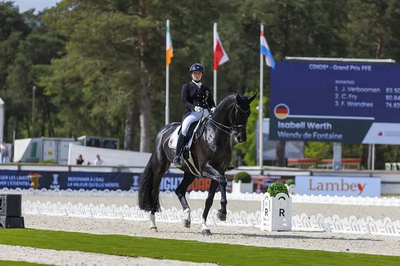 Fontainebleau: Isabell Werth wint Spécial met 79,835% voor Hester en Bigwood featured image