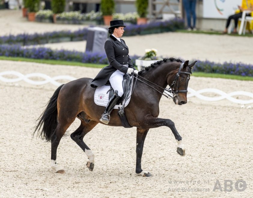 Inessa Merkulova en Mister X na twee jaar terug met Wereldbekerwinst