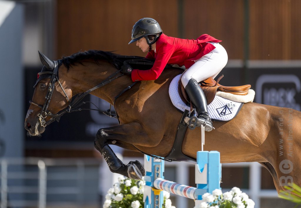 Emma Augier de Moussac's J.C.S. Chacco Dia verder onder Peder Fredricson - Horses.nl