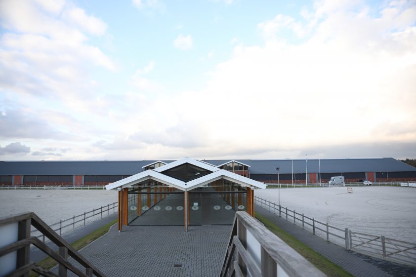 Equestrian Centre De Peelbergen weer open voor trainingen featured image