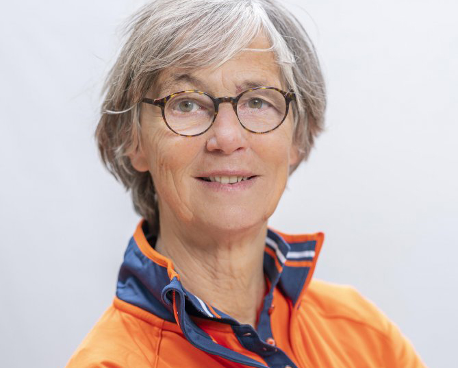 Tineke Bartels: ‘Ga nooit effe vlug een paard rijden’ featured image