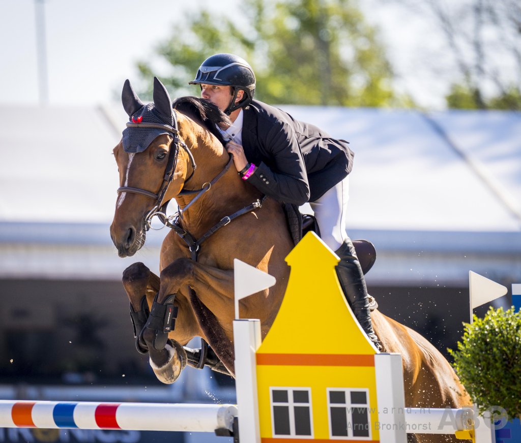 Finn Boerekamp hoeft alleen Gaudiano voor te laten in 1.45m rankingproef Tetouan featured image